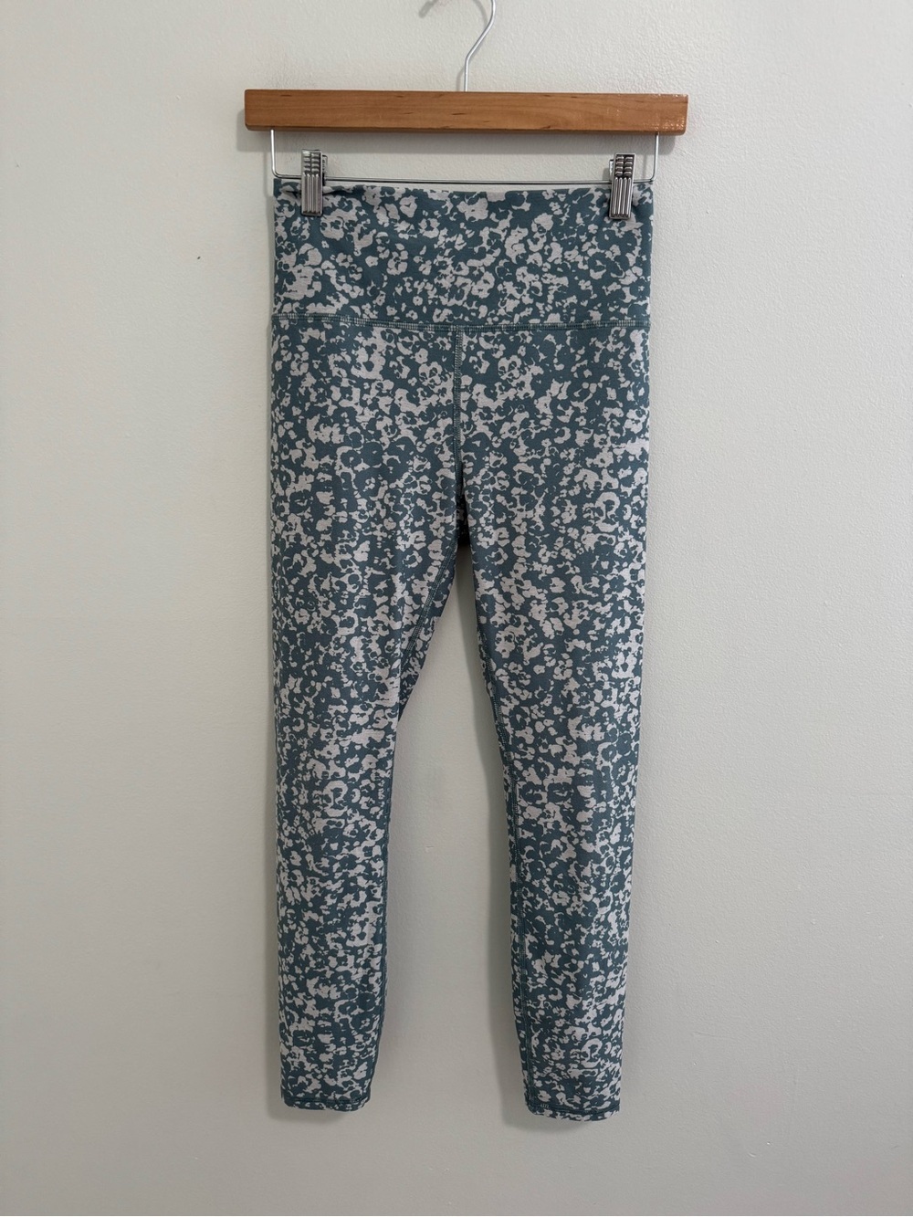Vuori CLean Elevation Print Leggings